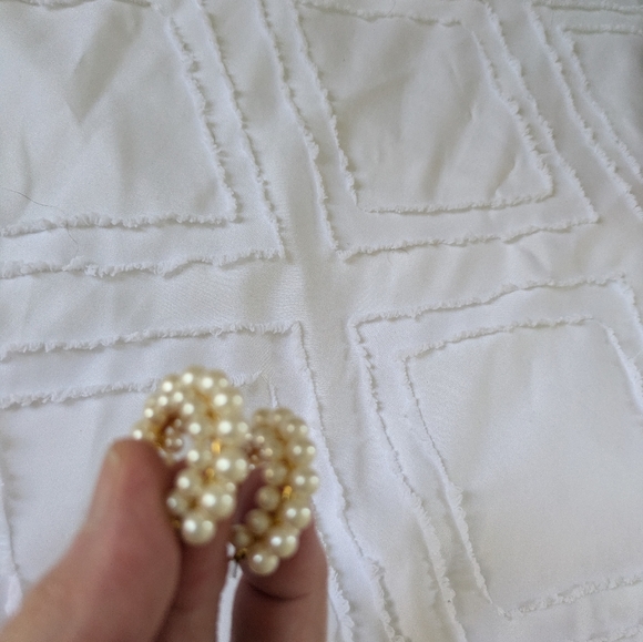 J Crew peal hoop pierced earrings - Picture 9 of 9